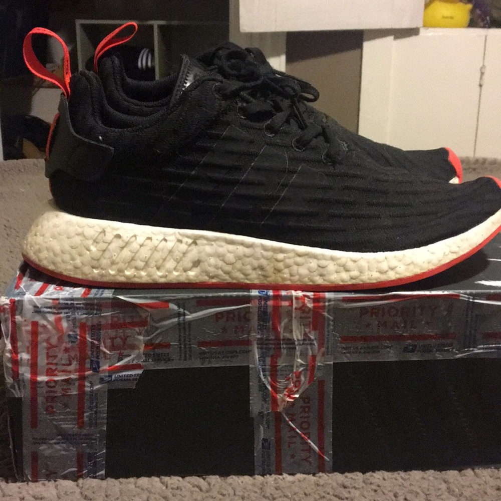 NMD r2